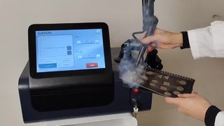 360 ° rotatiehandvat Huidverstrakking Acnebehandeling 10600nm Fracational Co2-lasermachine